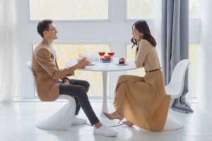 熟女とデートする方法のキービジュアル