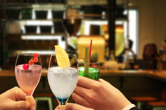 不倫のキッカケの飲みに行ったお店での出会いの画像