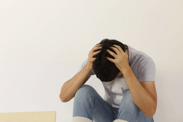 自分の見た目に自信が持てないのイメージ画像