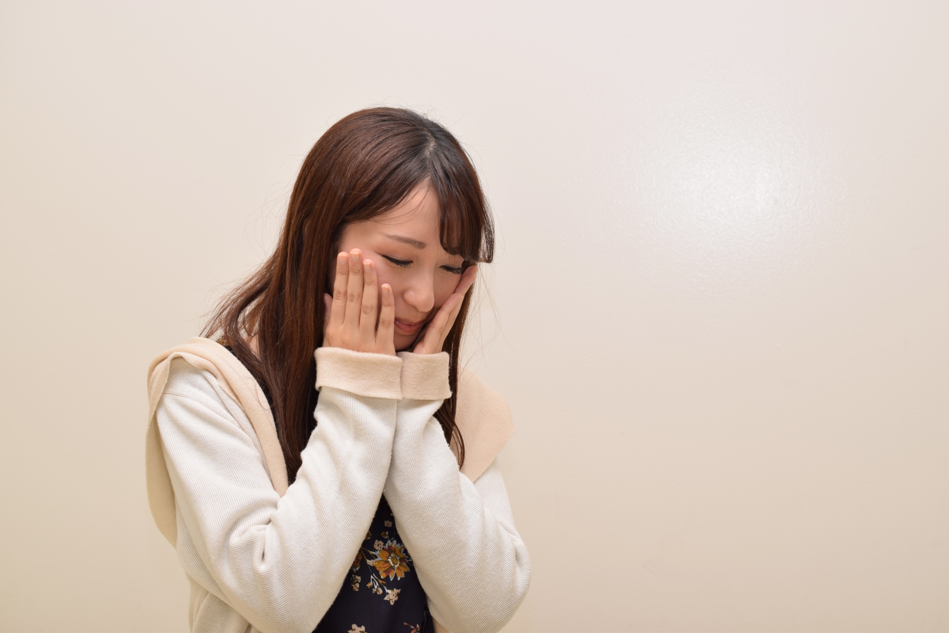 押しに弱い女のイメージ画像